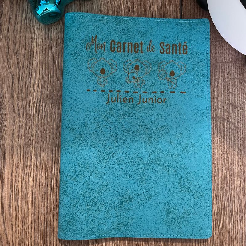 Protège Carnet de Santé Personnalisé Bleu